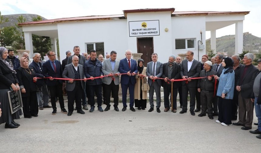 Yaşlı yaşam merkezi kapılarını açtı