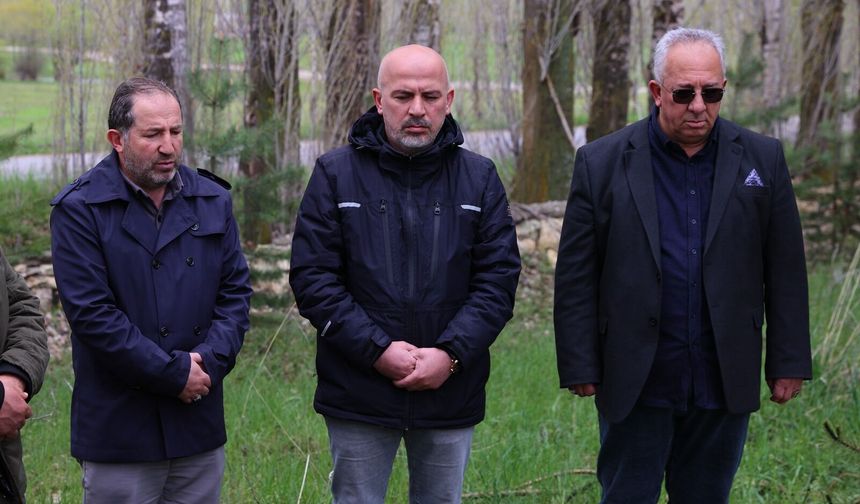AA muhabiri Abdulkadir Nişancı vefatının 7. yılında mezarı başında anıldı.