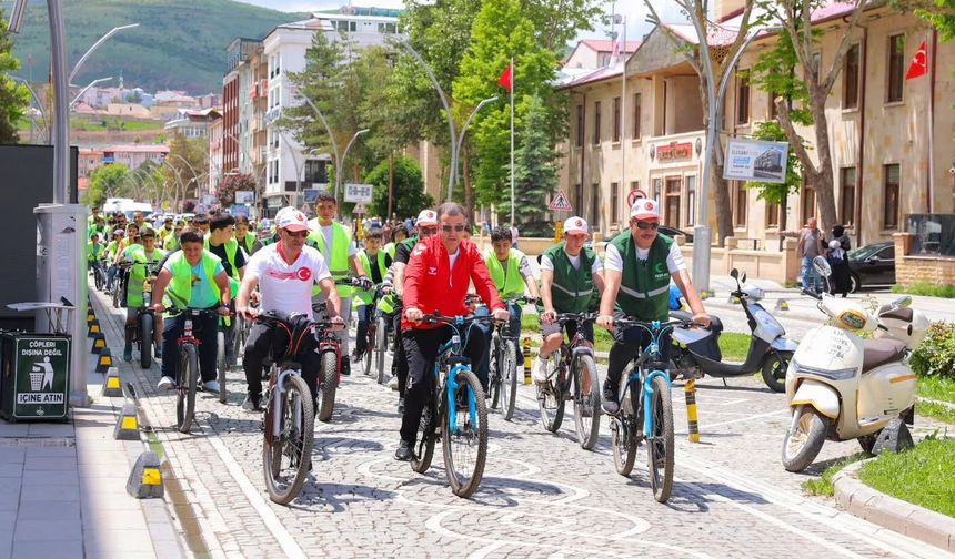 Bayburt'ta Yeşilay Bisiklet turu yapıldı