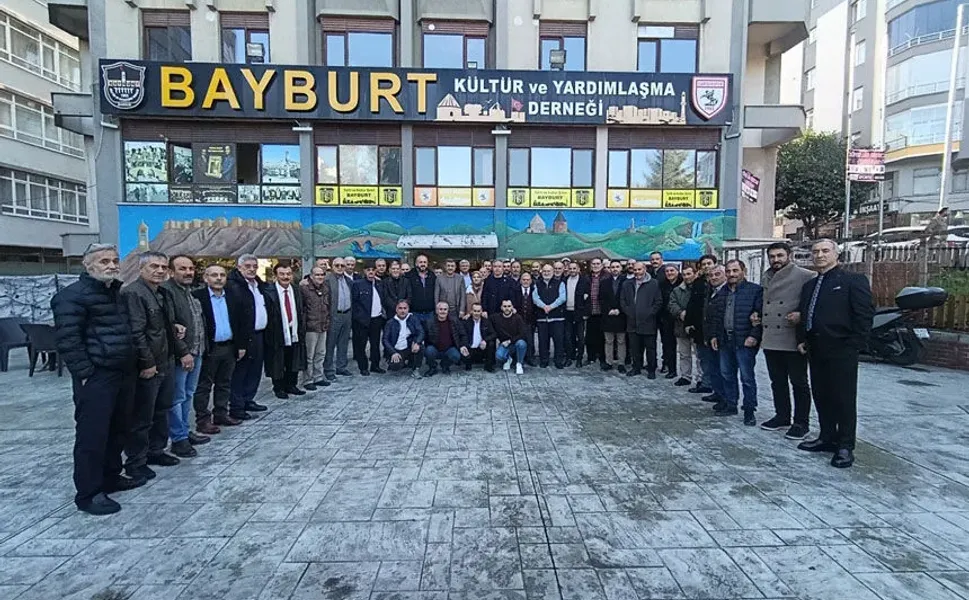 Samsun Bayburt Kültür ve Yardımlaşma  Derneği’nde bayrak değişimi gerçekleşti.