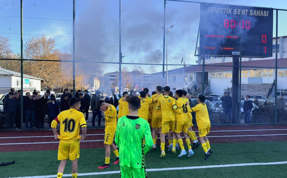 Bayburt U16 Ligi'nde Şampiyon Bayburt Özel İdarespor