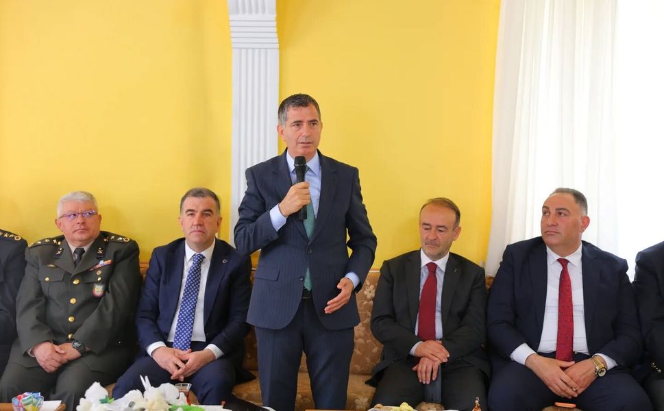 Bayburt bayramlaşmanın adresi Genç Osman Mahalle Odası