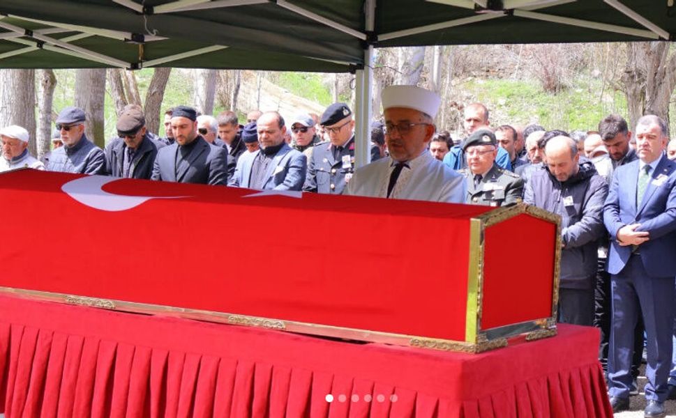 Kıbrıs gazisi Doğan, Bayburt'ta son yolculuğuna uğurlandı.